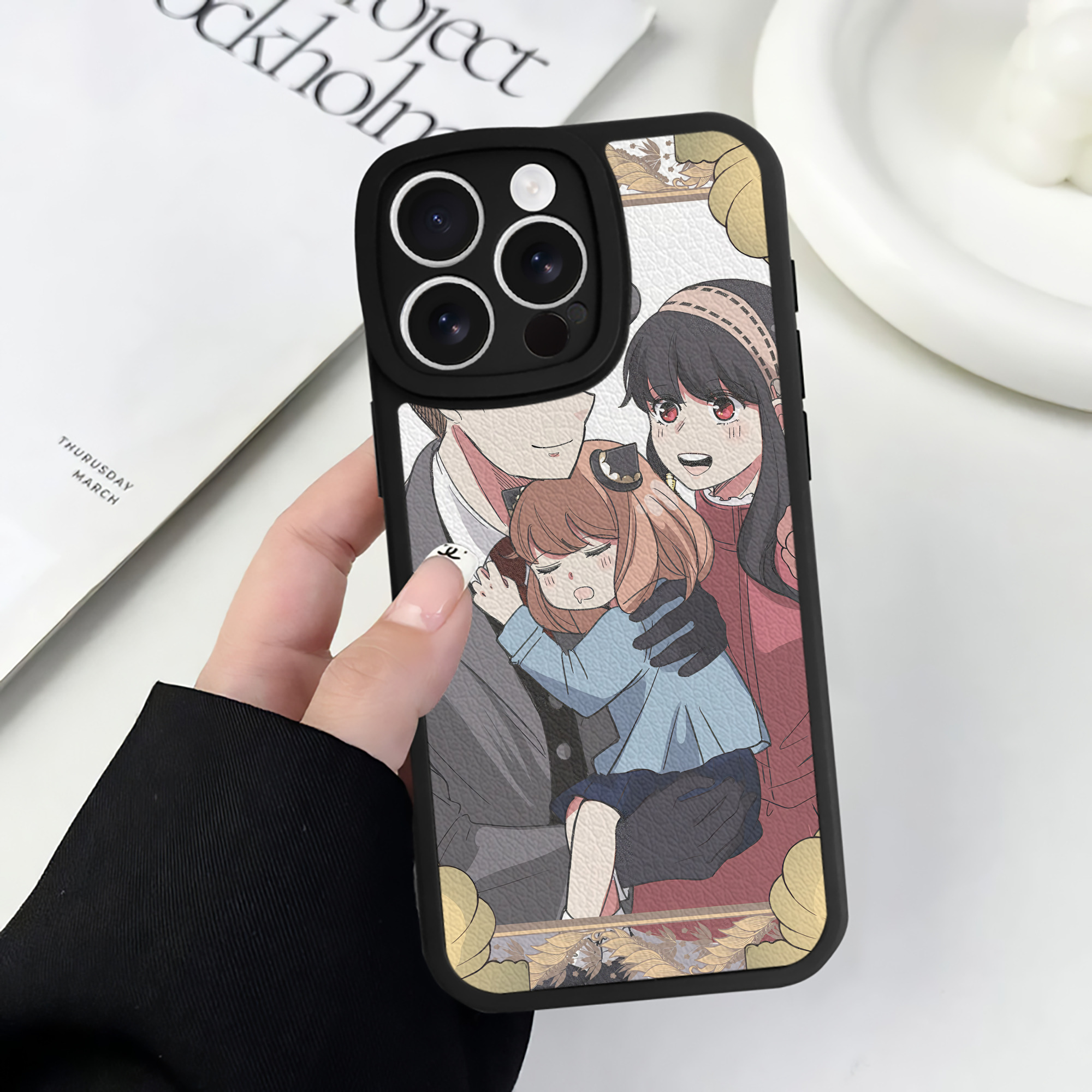 （画像用） SPY×FAMILY间谍家家酒 【iPhone 16シリーズ対応】シリコンスマホケース（レザー調） 材質：シリコン